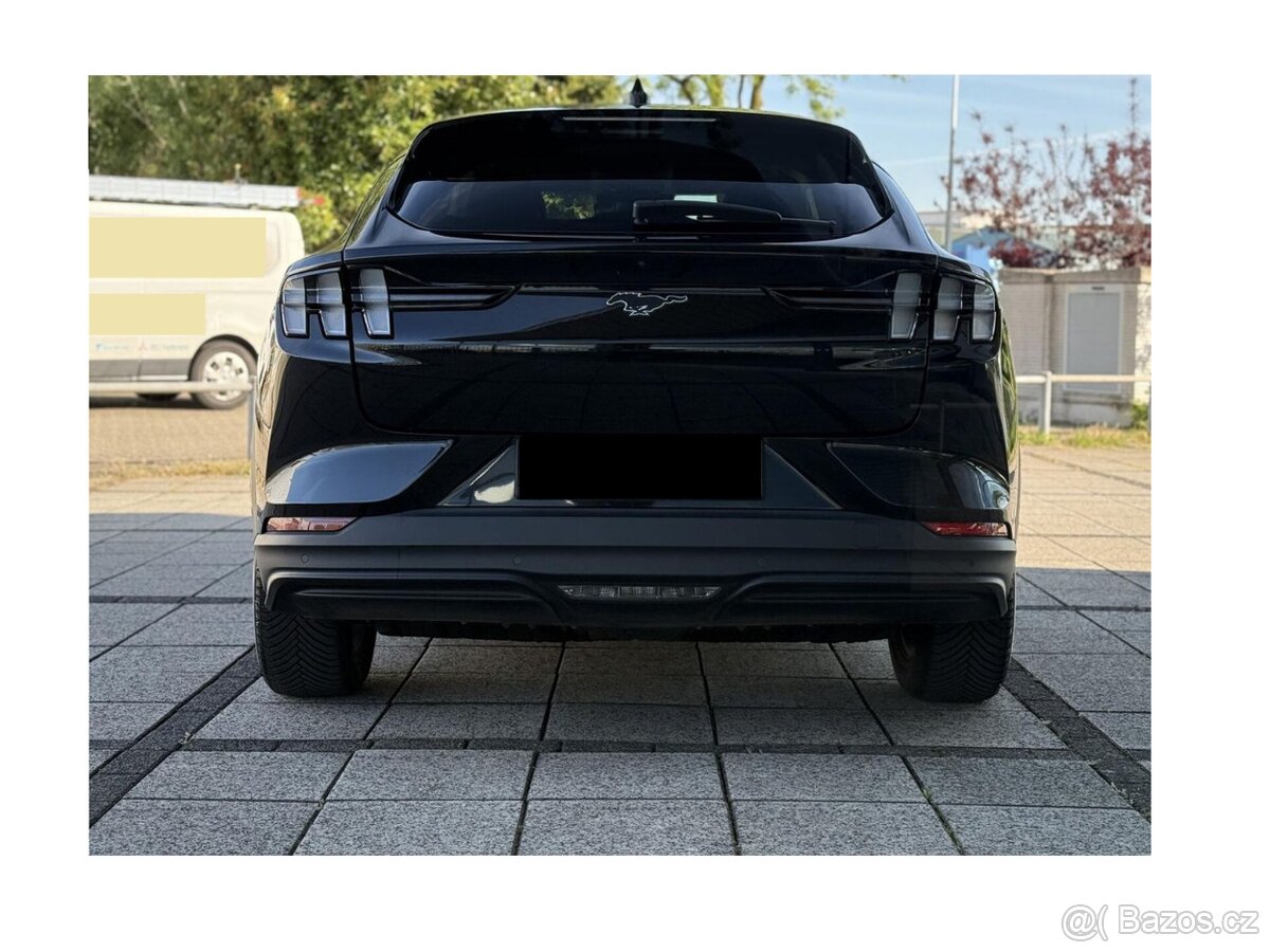Mustang e-Mach RWD Bat75 kWh Kůž Pano AL Bang&Oluf DPH 5/21 - 2