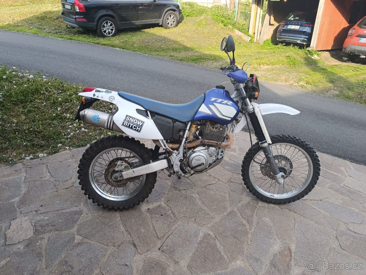 YAMAHA TTR 600