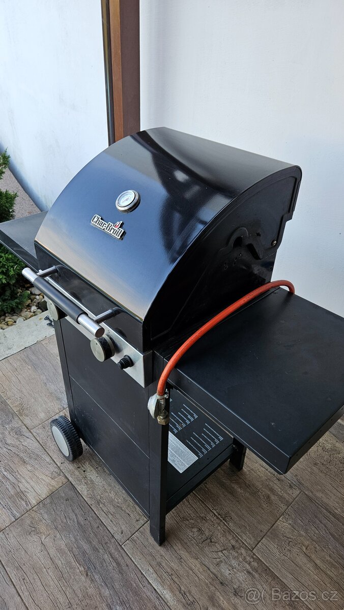 Plynový gril Char-broil - 2