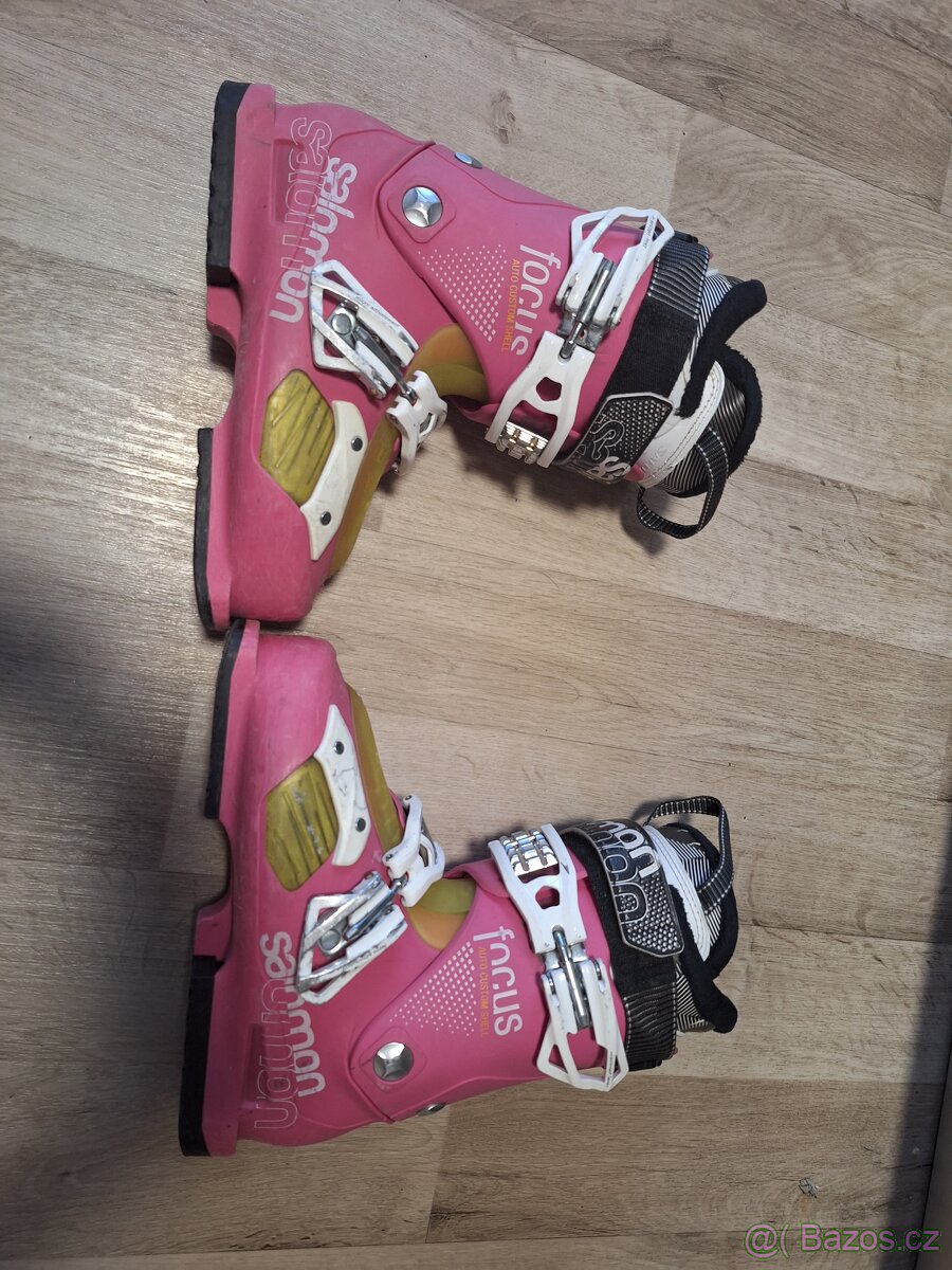 Damské(dívčí) přeskáče - 2