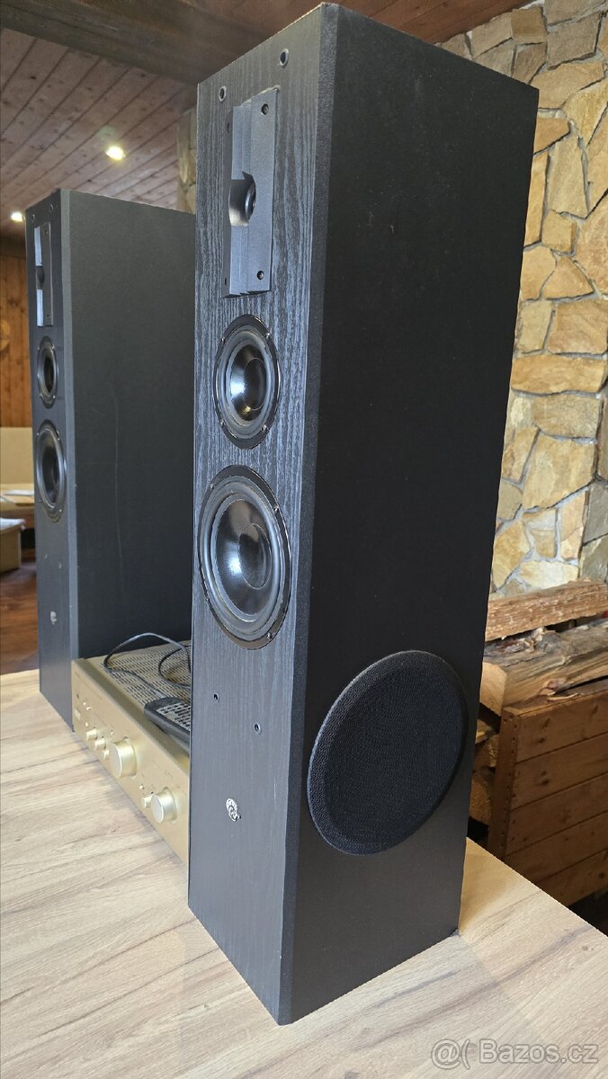 VÁNOČNÍ CENA ZA SLUŠNOU SESTAVU. - 2