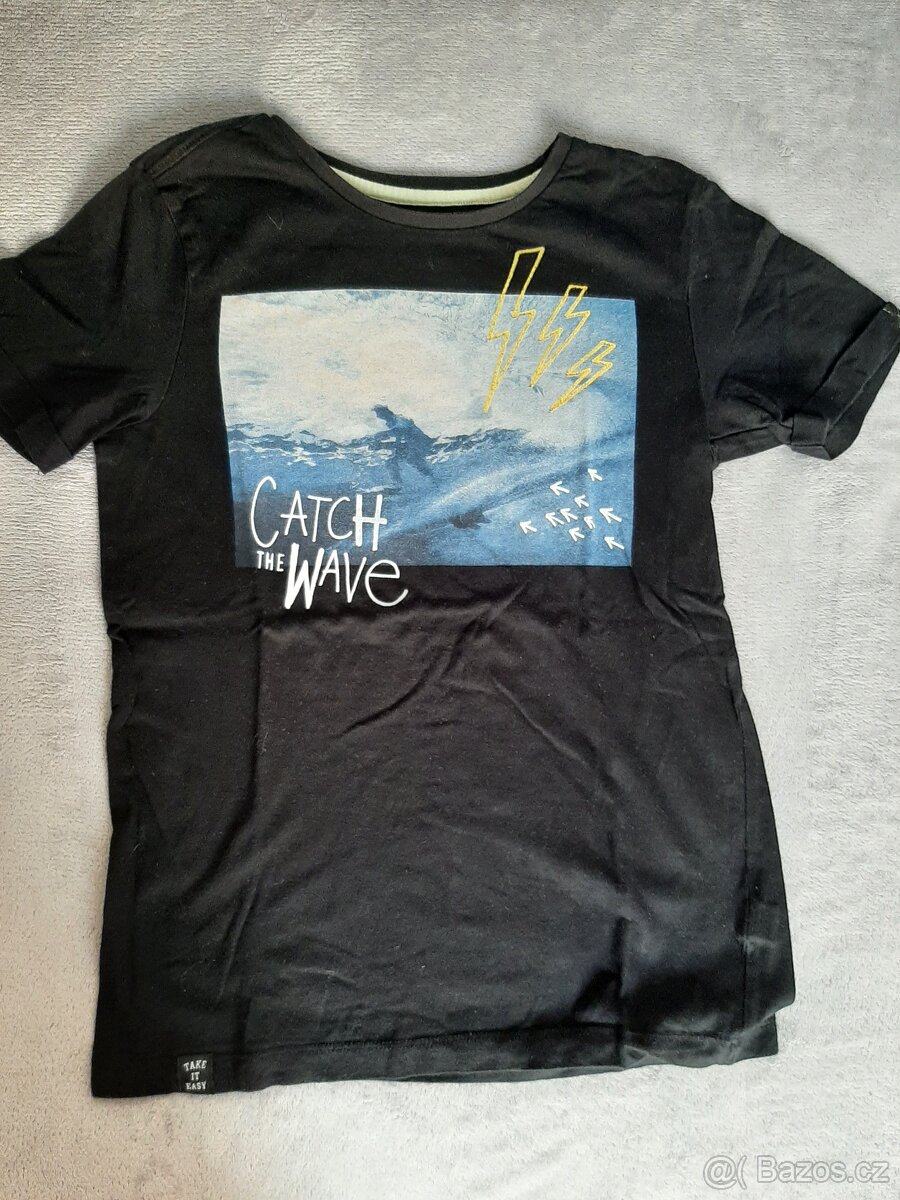 Chlapecká trička vel. 134-140 - 2