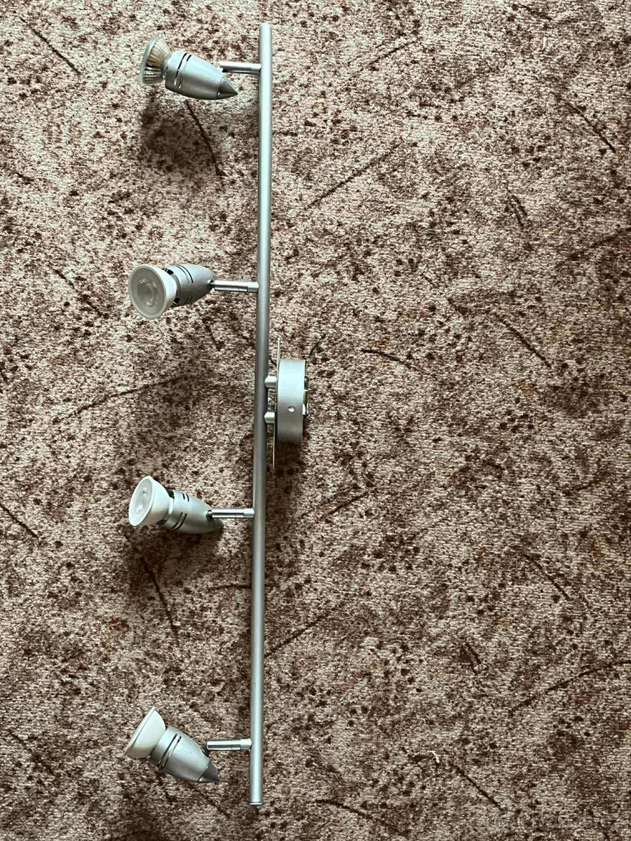 Světlo - jako nové - 2