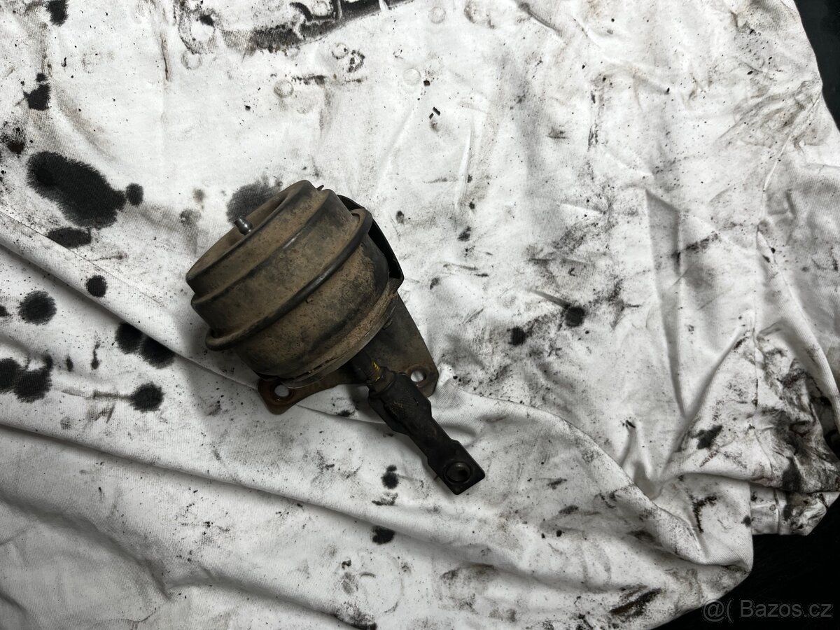 Regulace tlaku 2.0tdi 125kw - 2