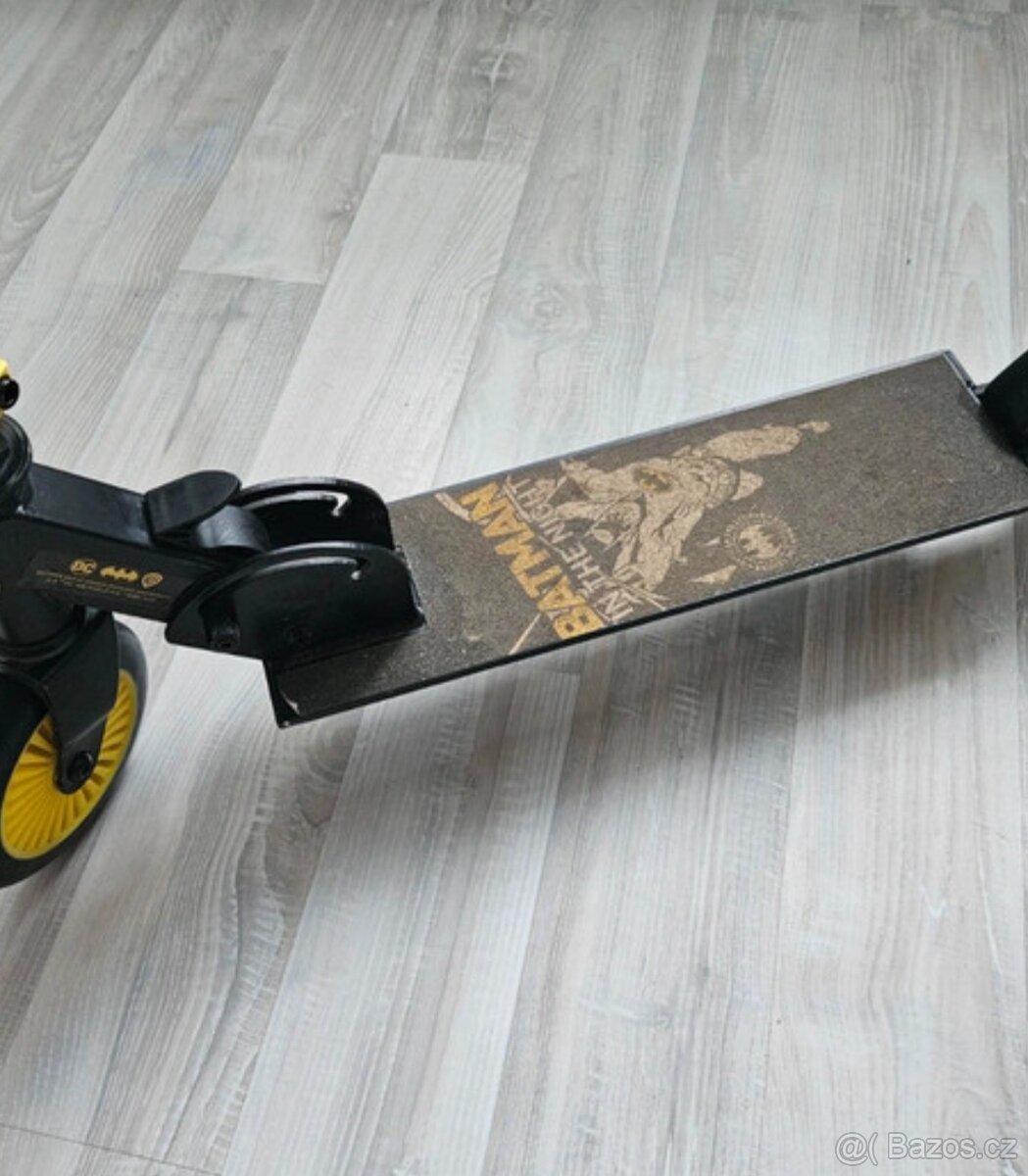 Dětská koloběžka Batman - 2