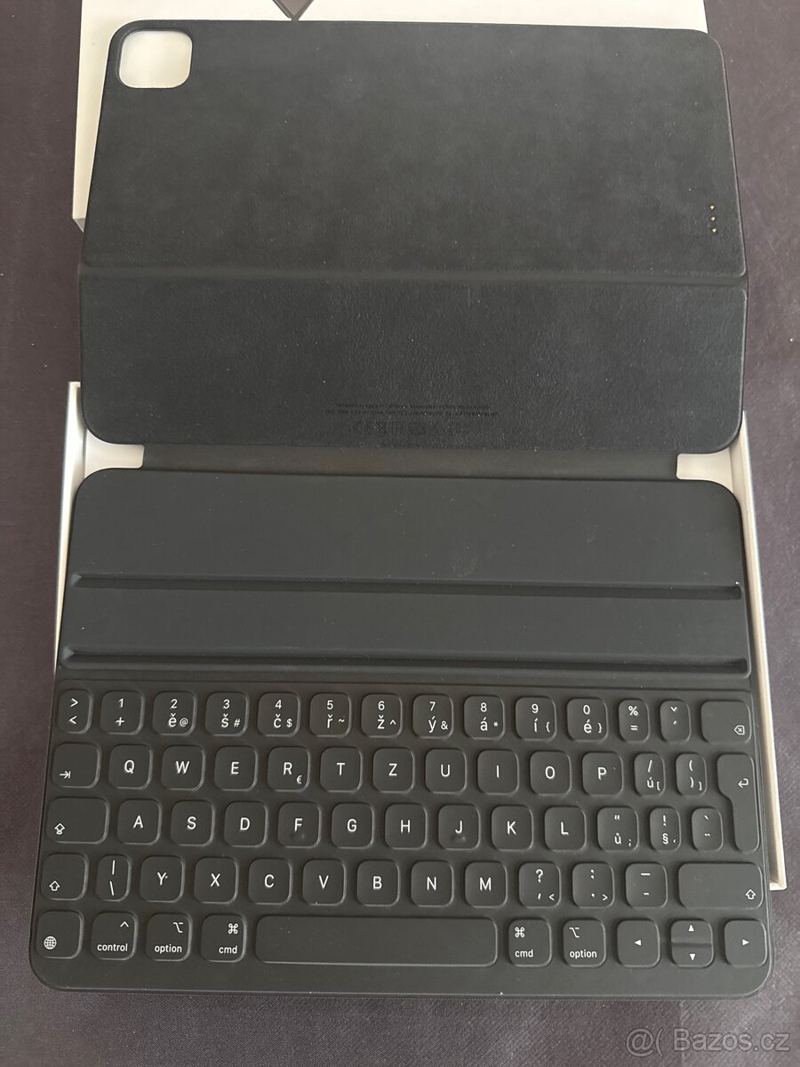 iPad Smart Keyboard folio CZ pro tablet 11 - 2