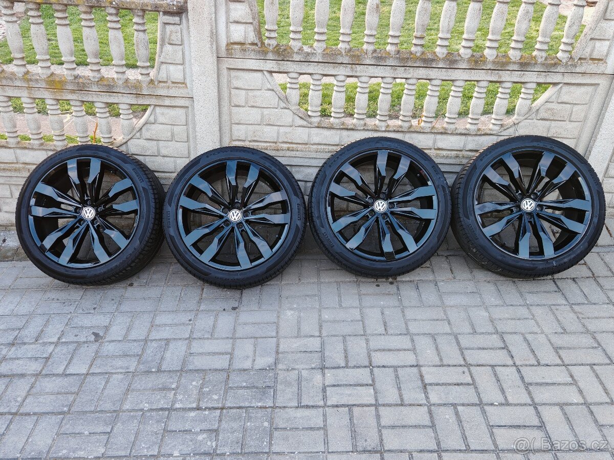 SUZUKA TIGUAN R-LINE ALU R20 5x112 - 2