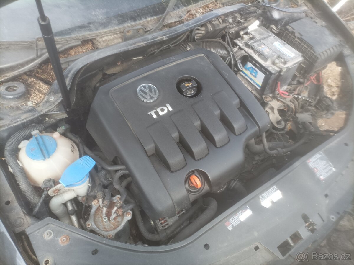 Golf 5 2.0 TDI 103kw motor prodam - 2