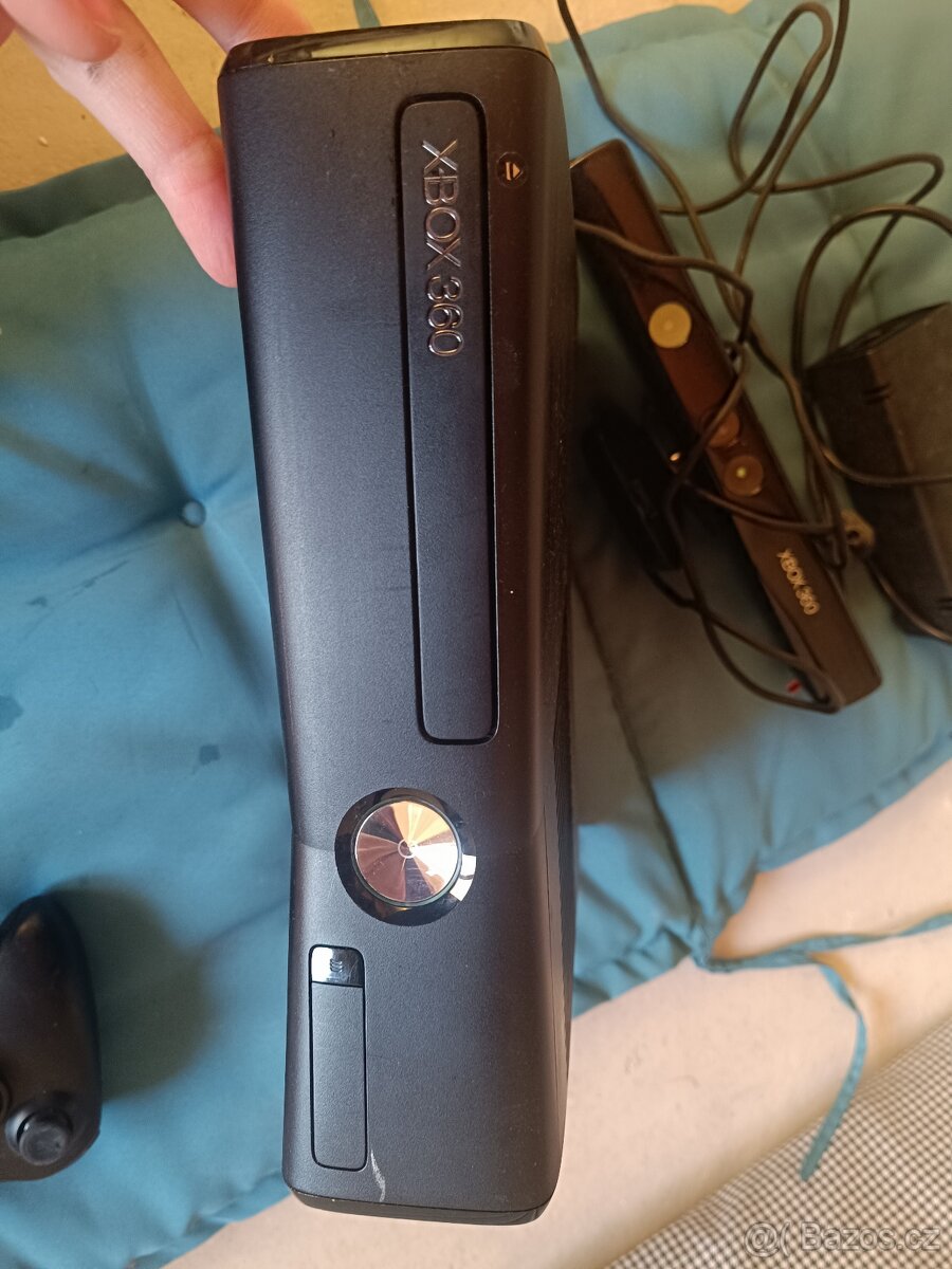 Xbox 360 S Kinect - 2