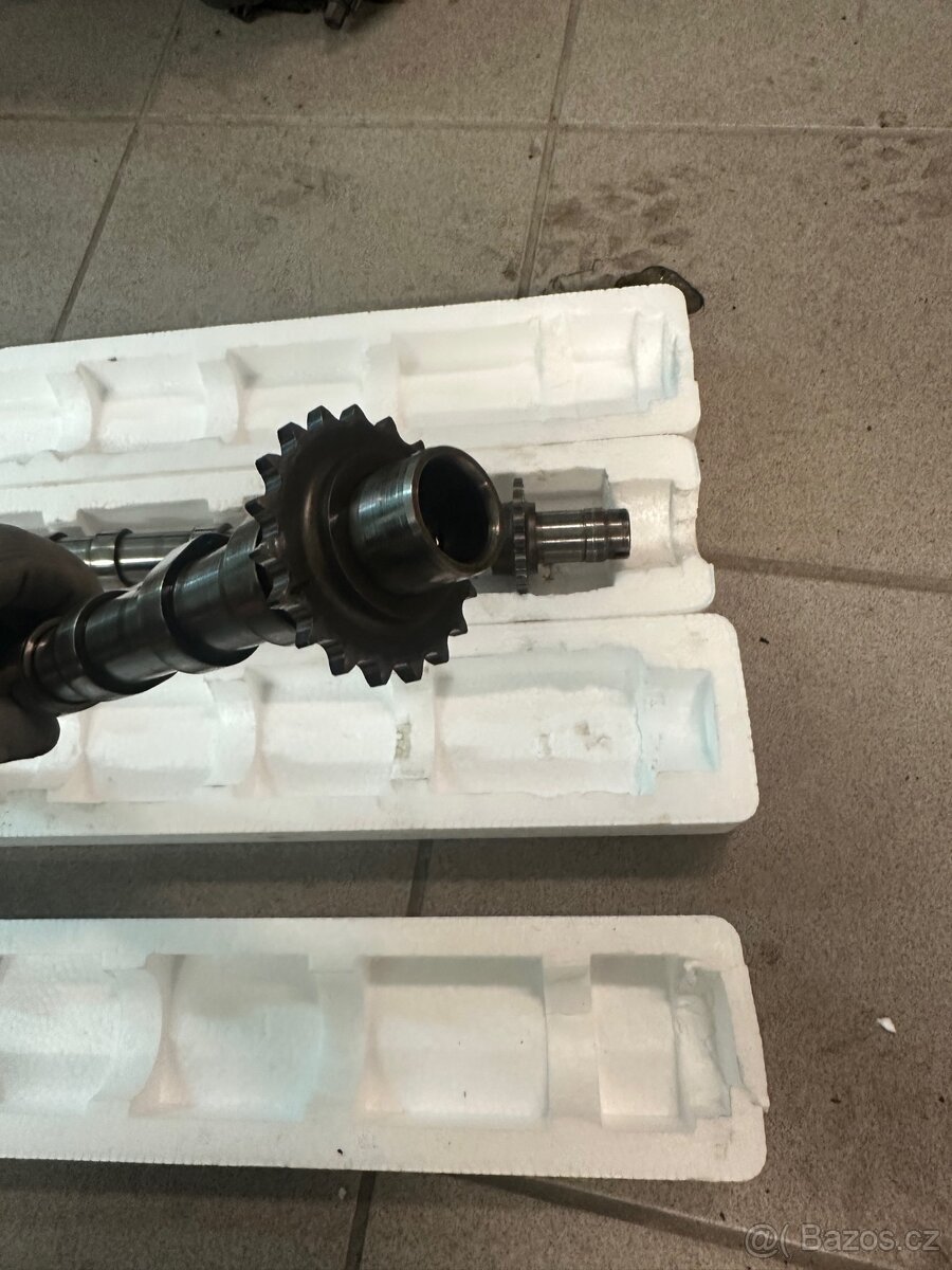 Vačkové hřídele - 2