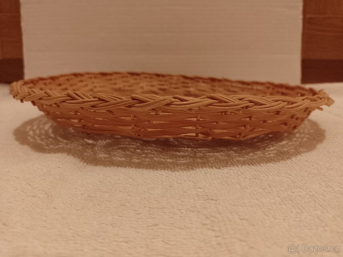 Misky ze šustí a proutí - 2
