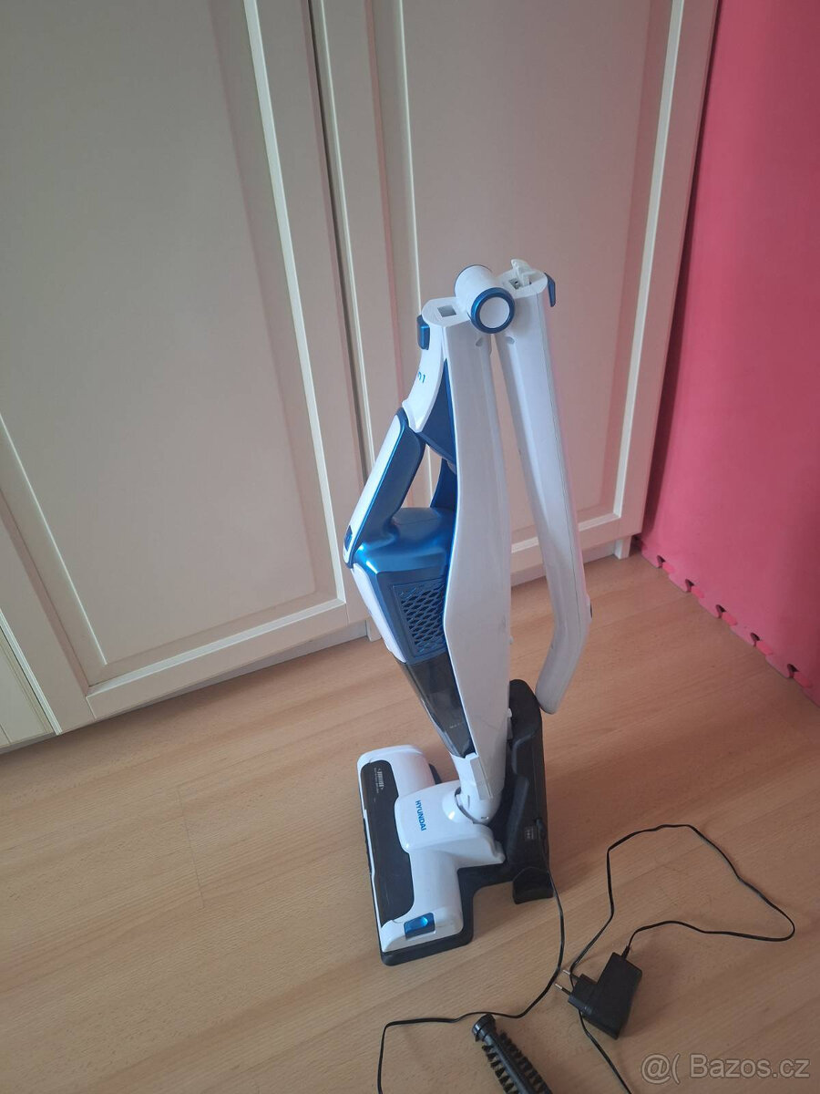 Tyčový vysavač / lux Hyundai - na opravu, malý jde - 2