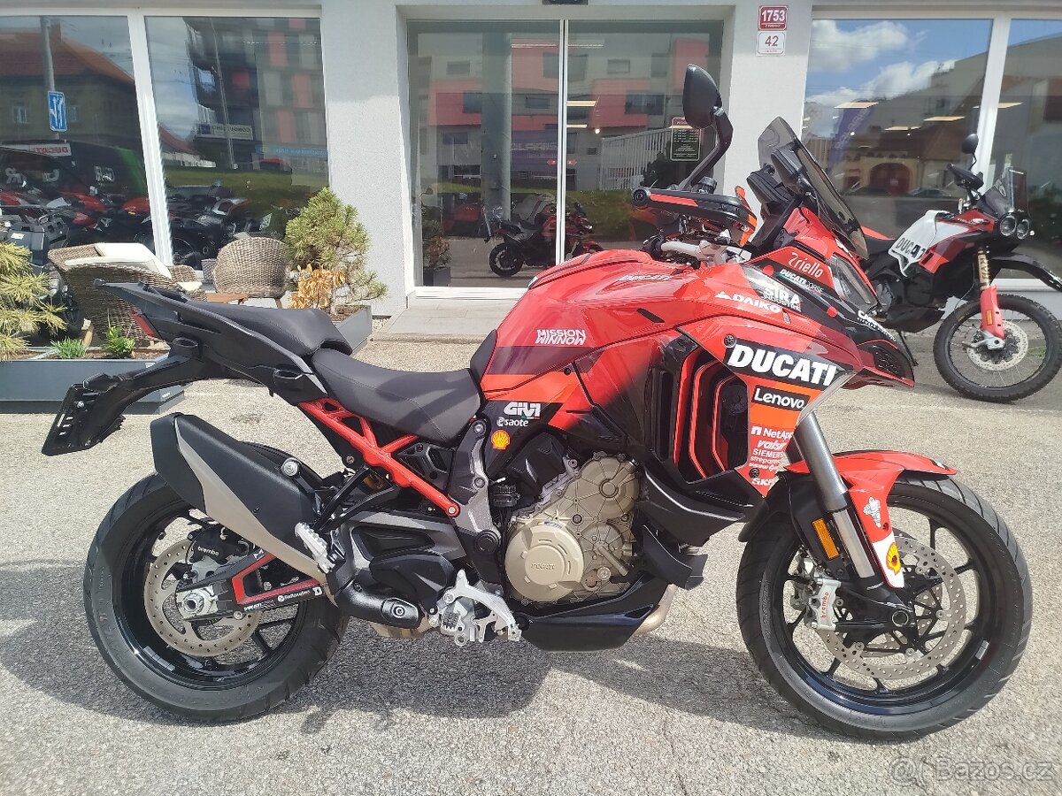 Ducati Multistrada V4 S, PŘEDVÁDĚCÍ MOTOCYKL, POUZE 900 KM - 2