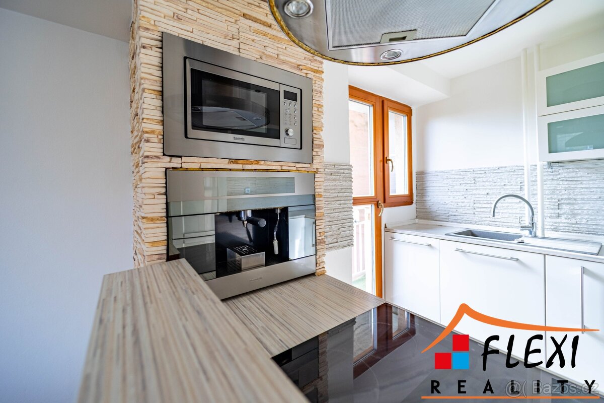 Pronájem částečné zařízeného bytu 2+kk s balkónem, 56,20 m², - 2