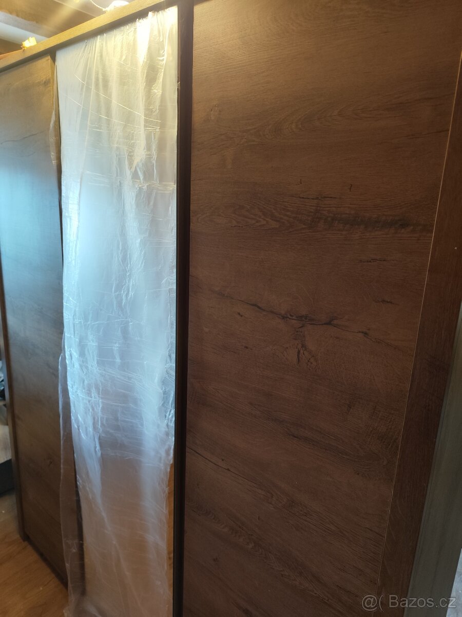 Šatní skříň Jysk Vede - 2