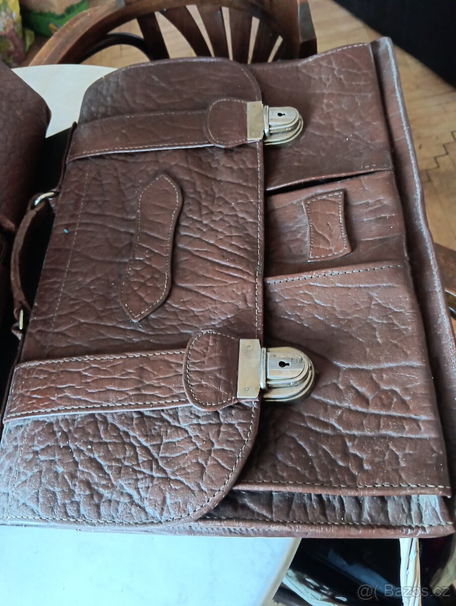 Staré kožené tašky - 2