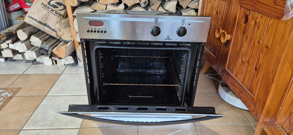 Horkovzdušná trouba MORA 4802 - 2