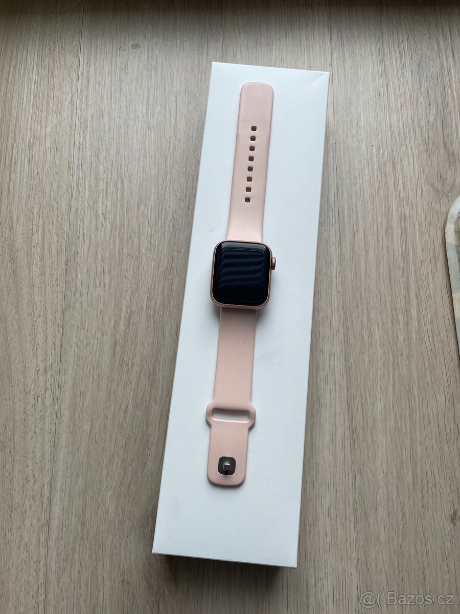Apple Watch SE Gold, 40mm - 2