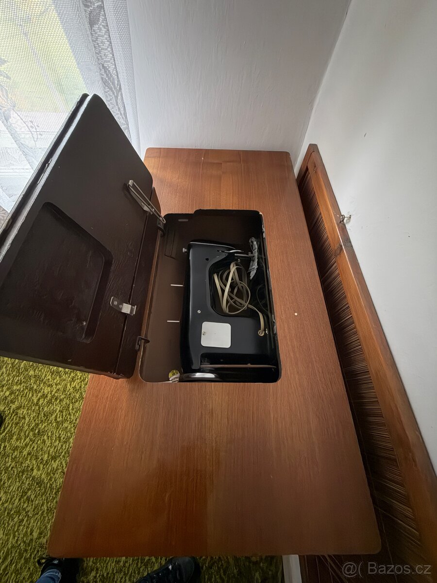 Minerva stary sici stroj - retro - 2