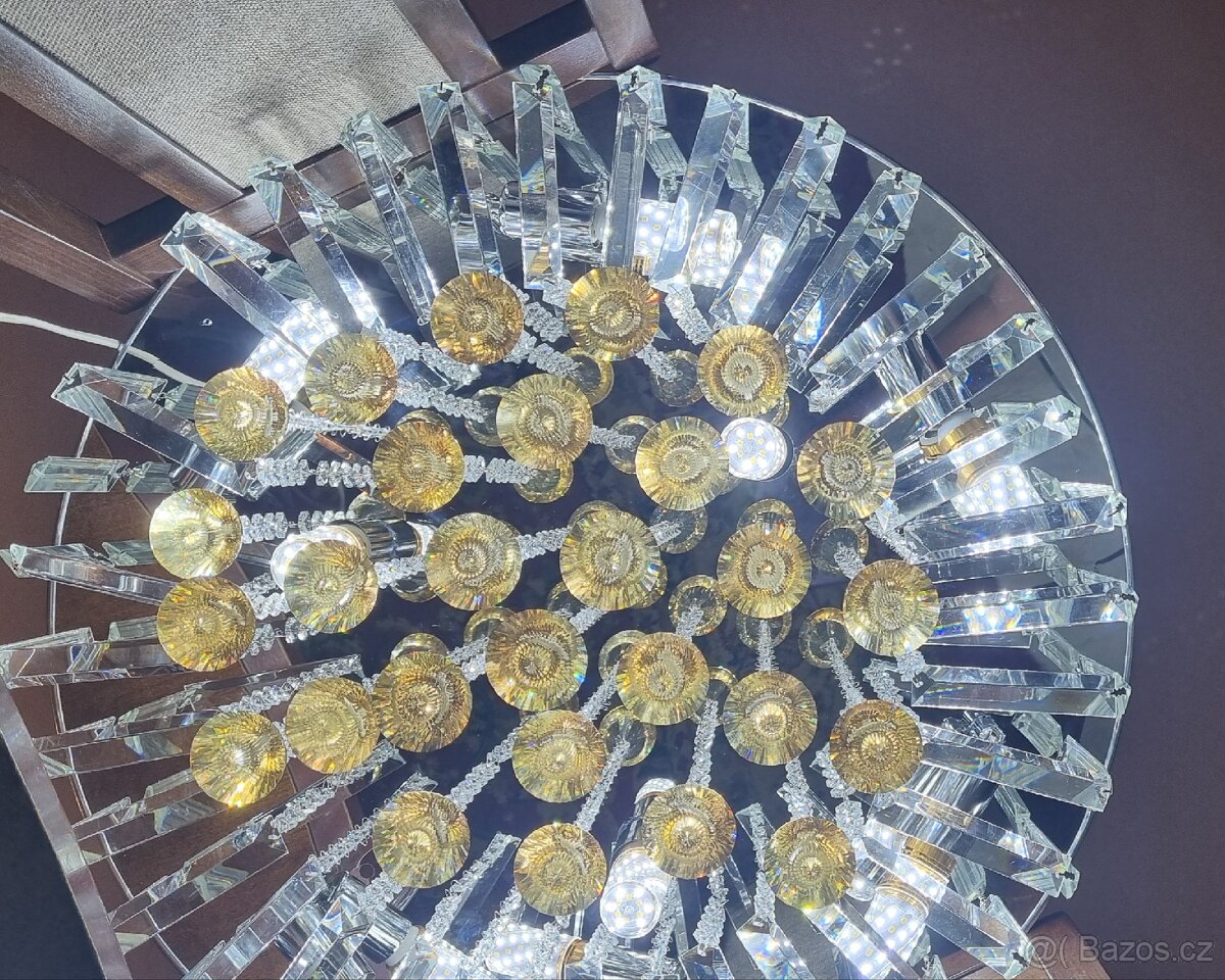 Křišťálový lustr Led - 2
