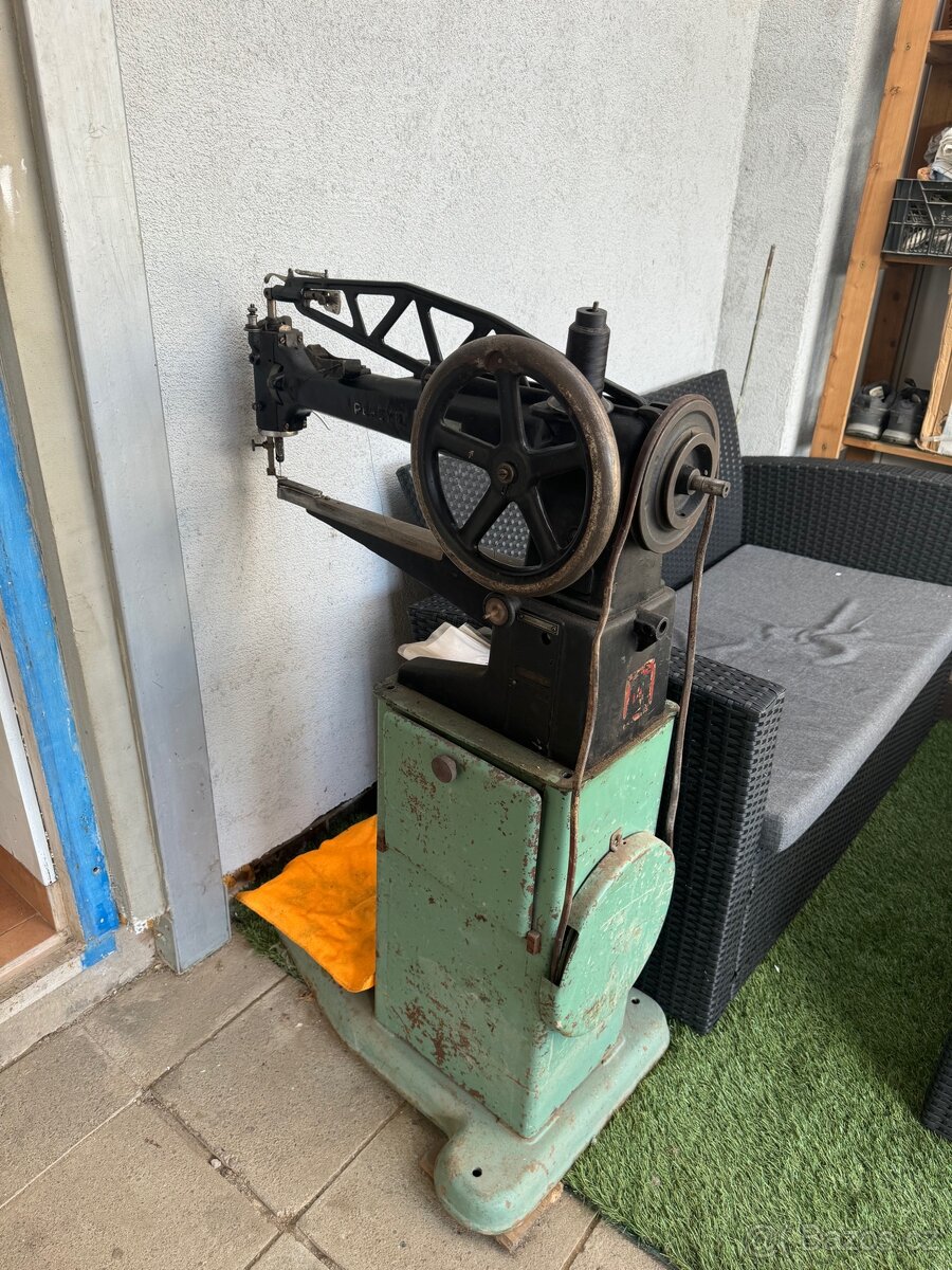 Ševcovský šicí stroj - 2