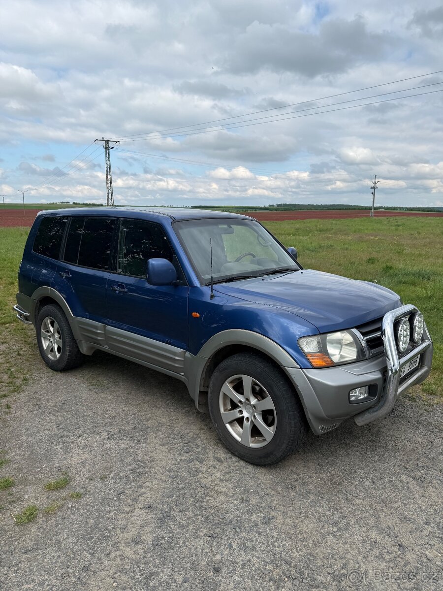 Mitsubishi pajero - 2