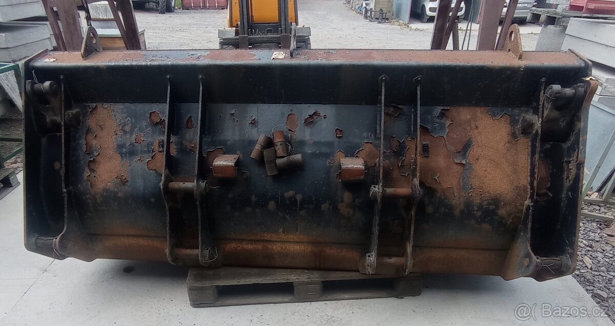Klapačka 4v1 JCB 3CX - 2