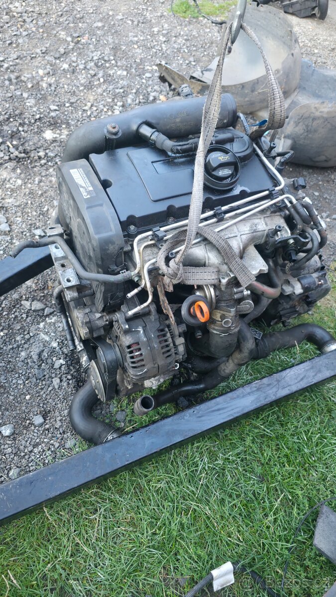 Nástrojený motor 2.0 tdi BKD - 2