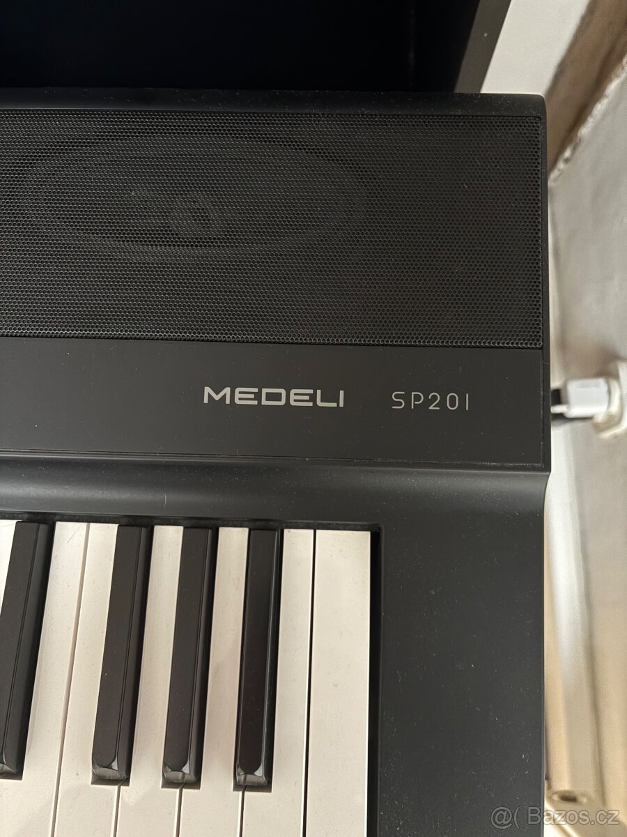 Digitalní piano Medeli Sp201/BK - 2