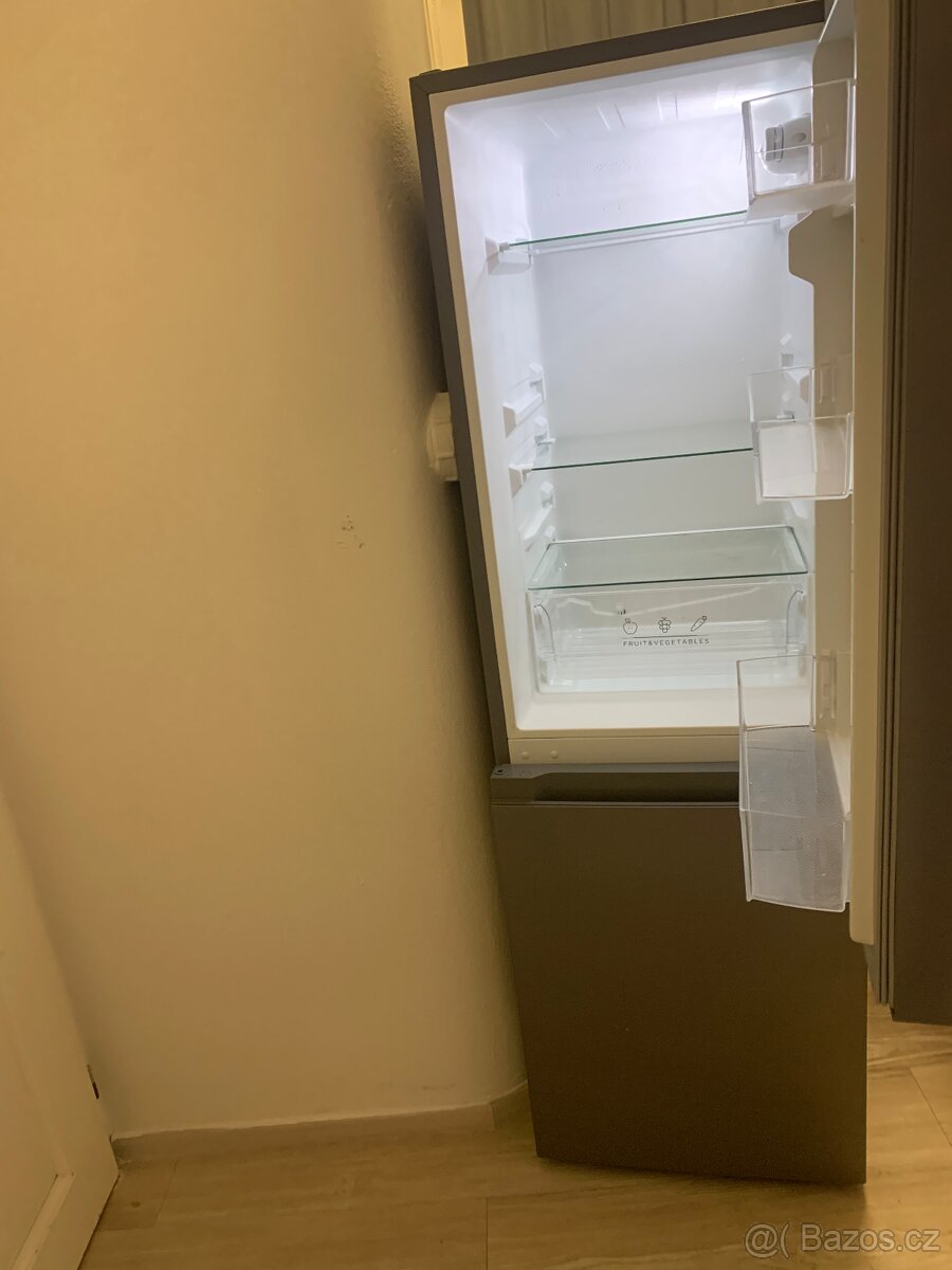 KOMBINOVANÁ LEDNICE - 2