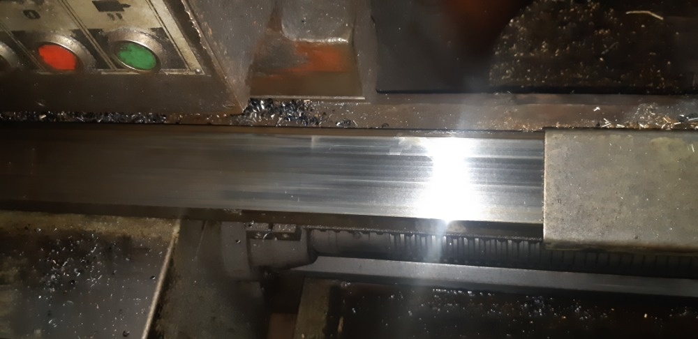 prodám soustruh sus 63/1m - 2