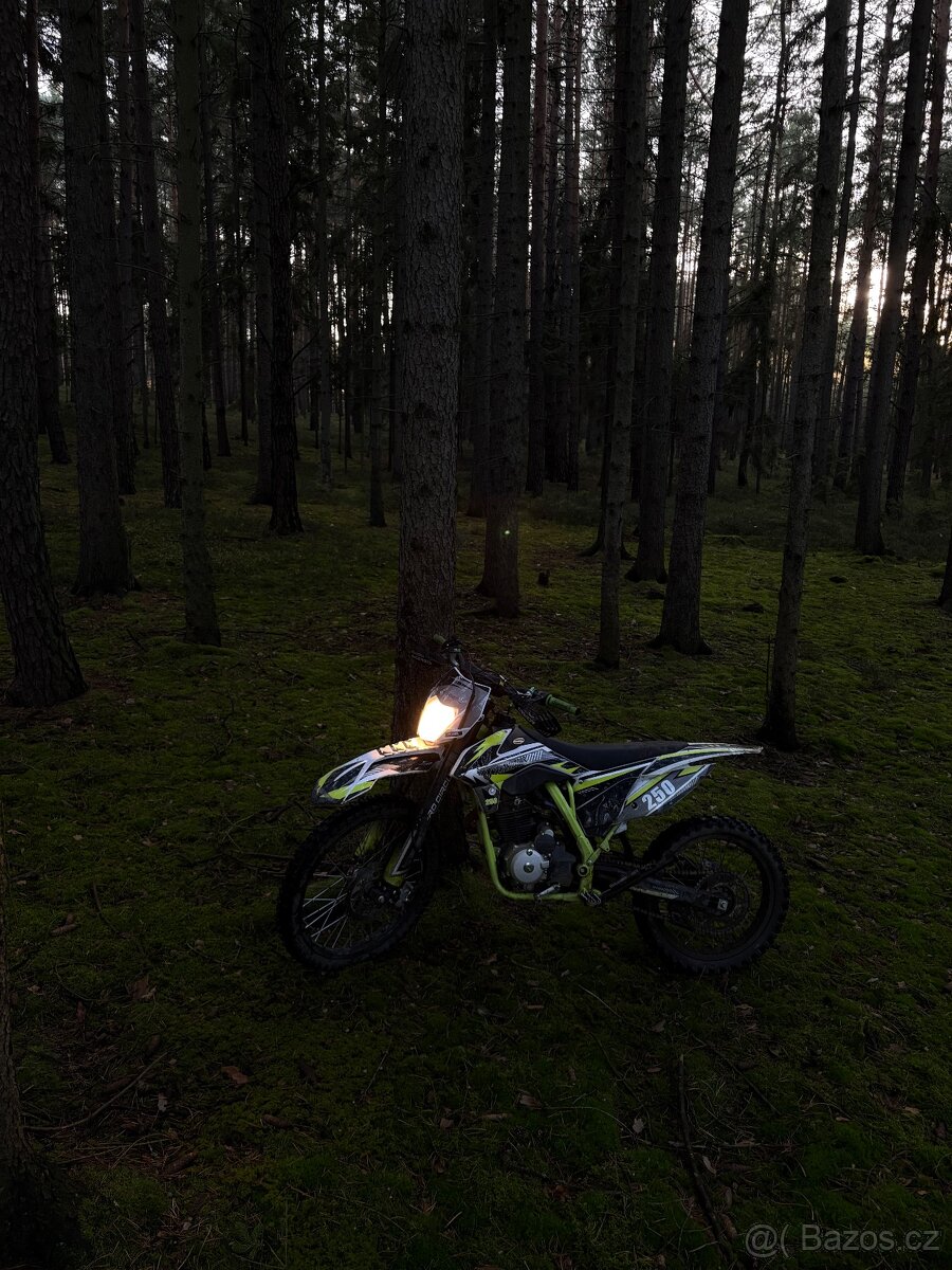 Pitbike leramotors killer 250ccm - 2