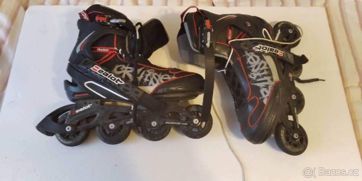 Prodám kolečkové brusle, velikost 45 - 2
