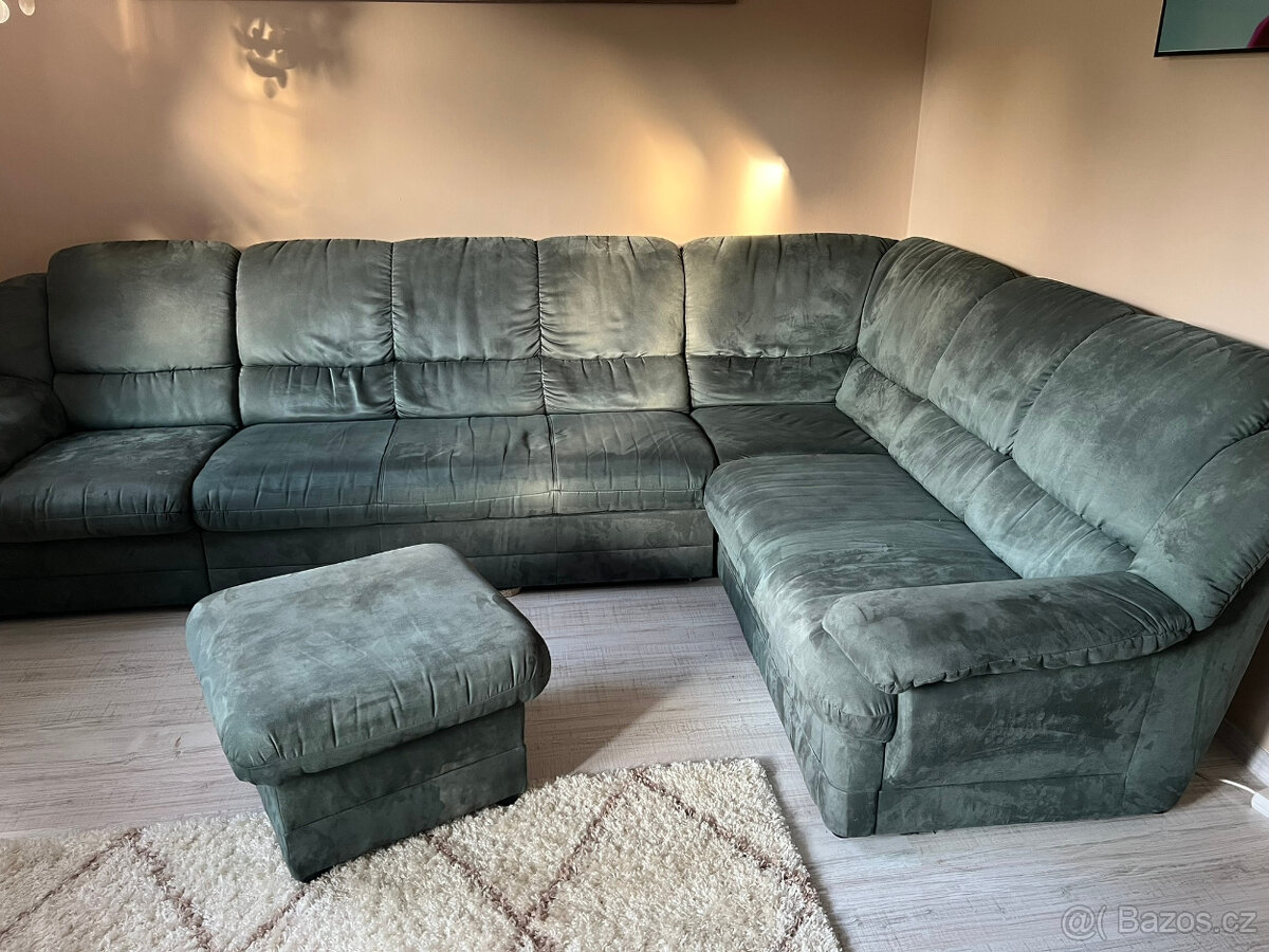 Kvalitní,zánovní,rohová,rozkládací+taburet.SLEVA možná - 2