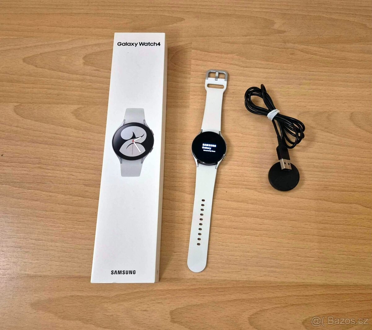 Samsung Watch 4 - 40mm - TOP STAV - 2