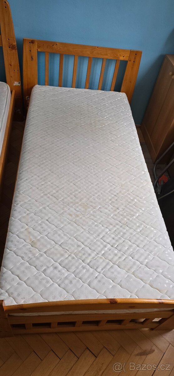 Prodám dvě postele - 2