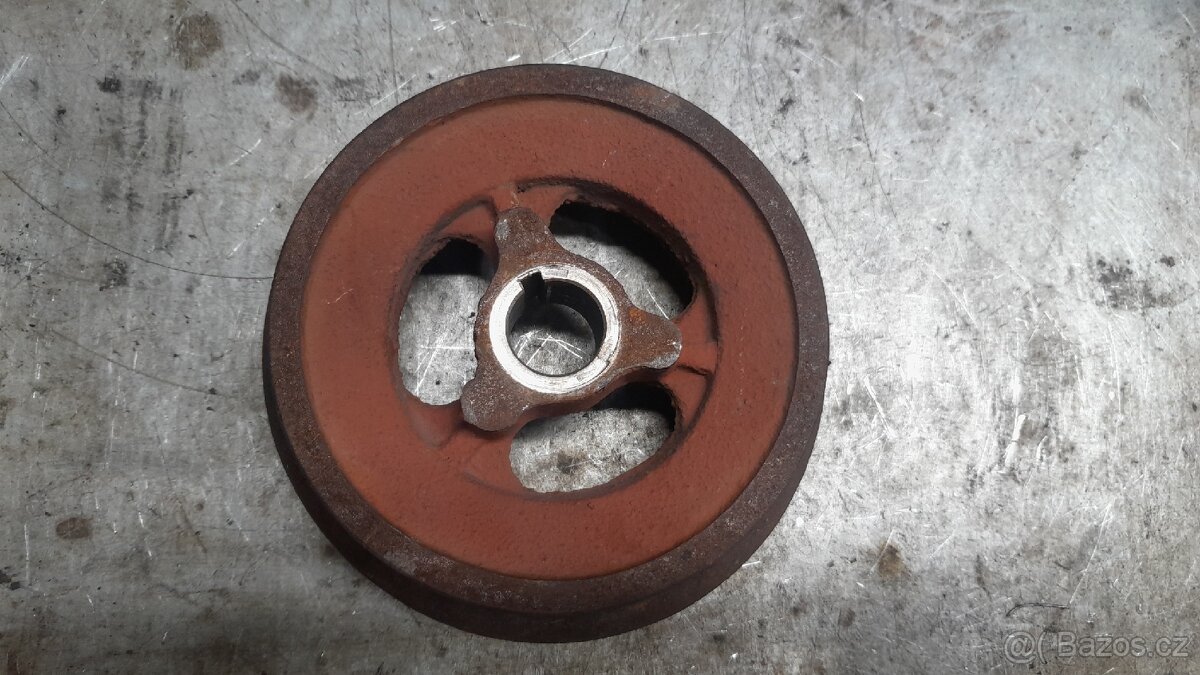 Řemenice dynama Zetor - 2