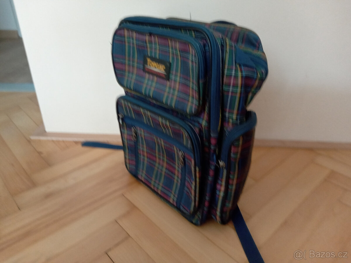 Prodám školní batoh - 2