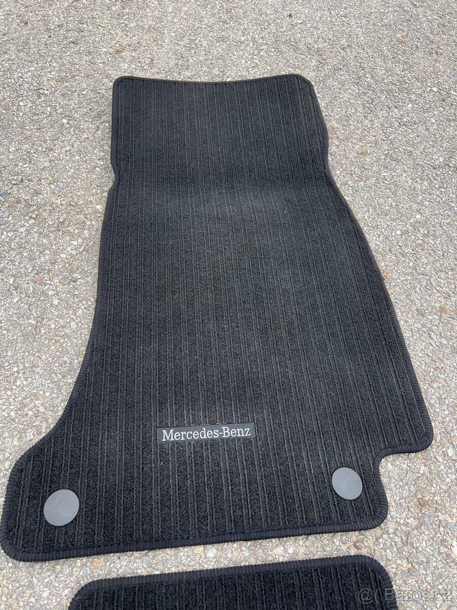 Koberečky mercedes w213 - 2