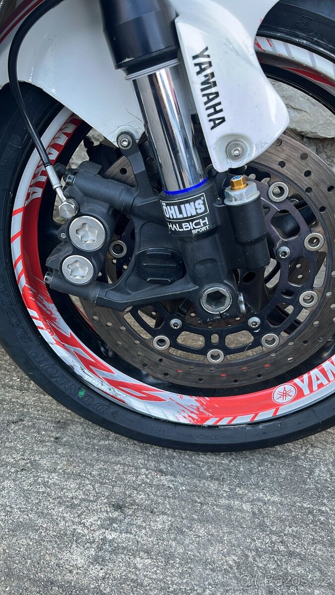 Yamaha r6 okruhovka - 2
