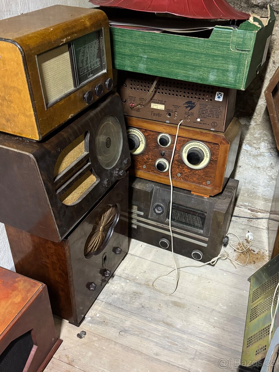 Rádio, gramofon - 2