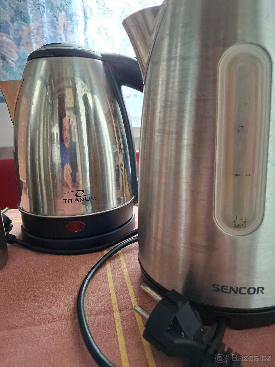 Prodám starší konvice,termosky,topinkovače - 2