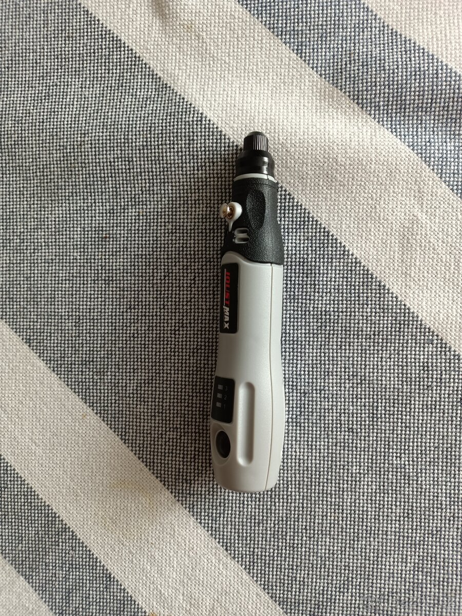 Aku bruska, Lešťička nehtů - 2