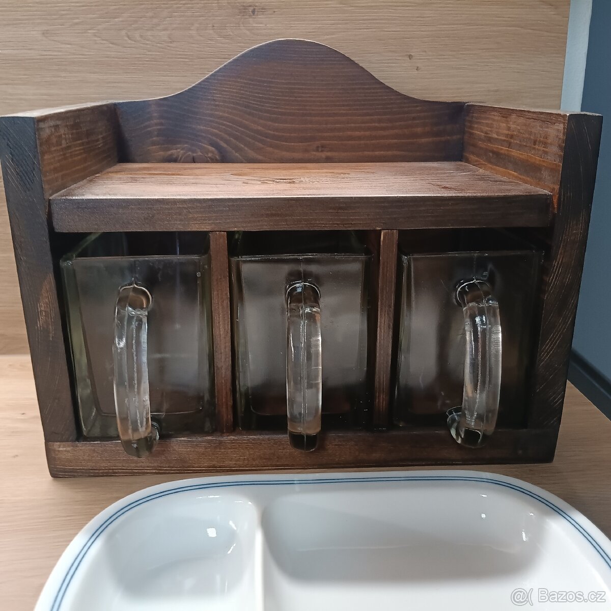 Skříňka skleněné dózy - 2