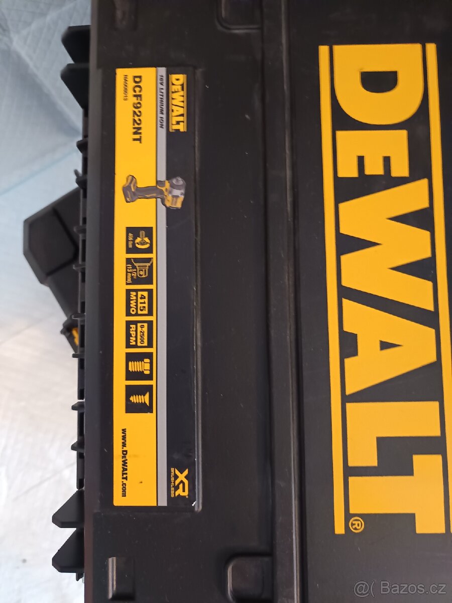 DeWALT kufry - 2