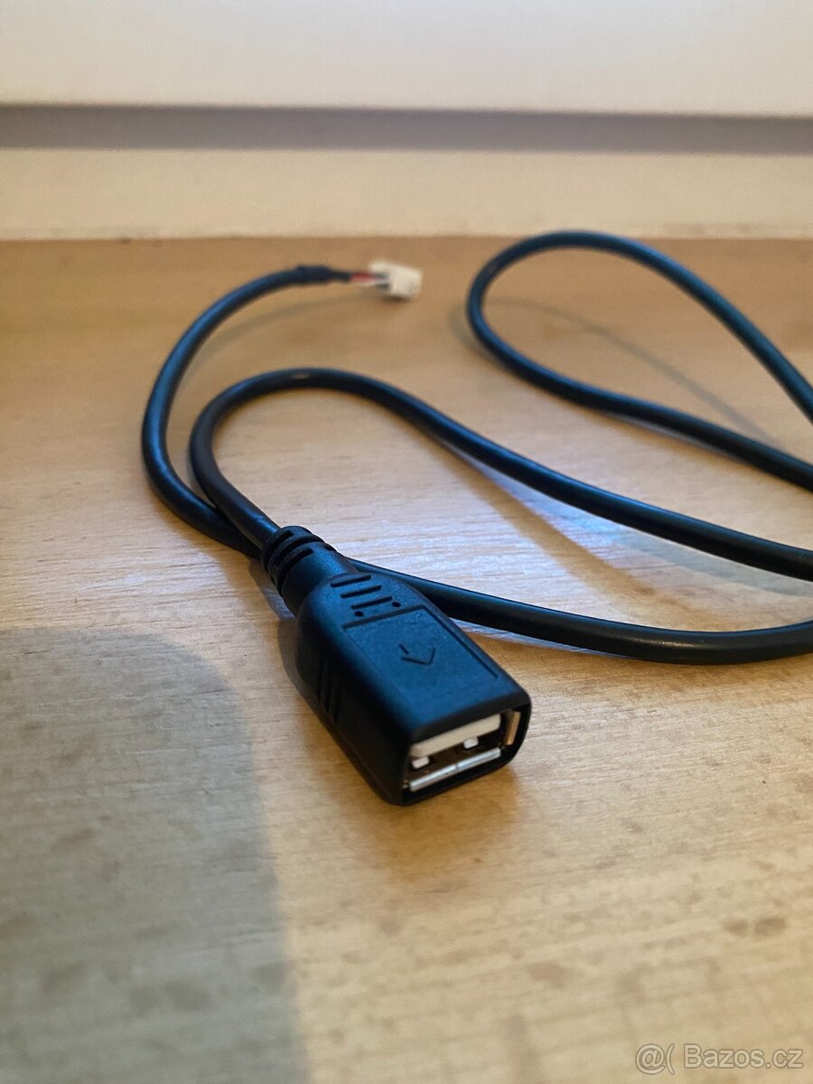 6 PIN USB adaptér pro 2DIN autorádia - 2