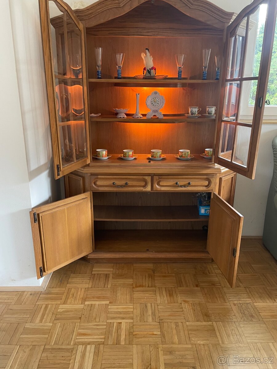 dubový sekretář, skříň - 2