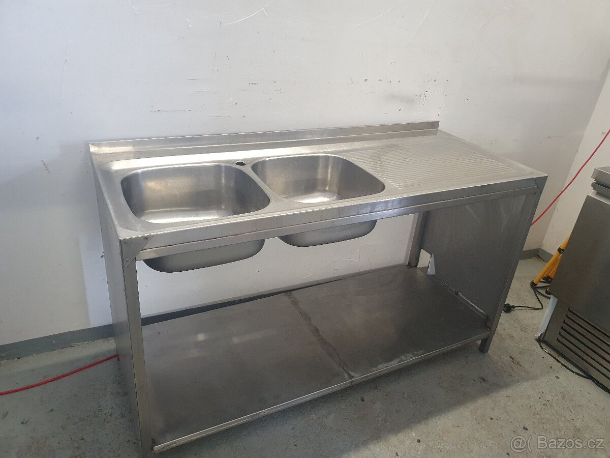 Nerezový dvoudřez - 2