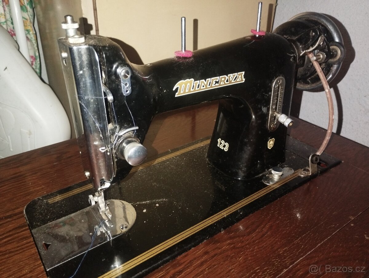 Šicí stroj Minerva - 2