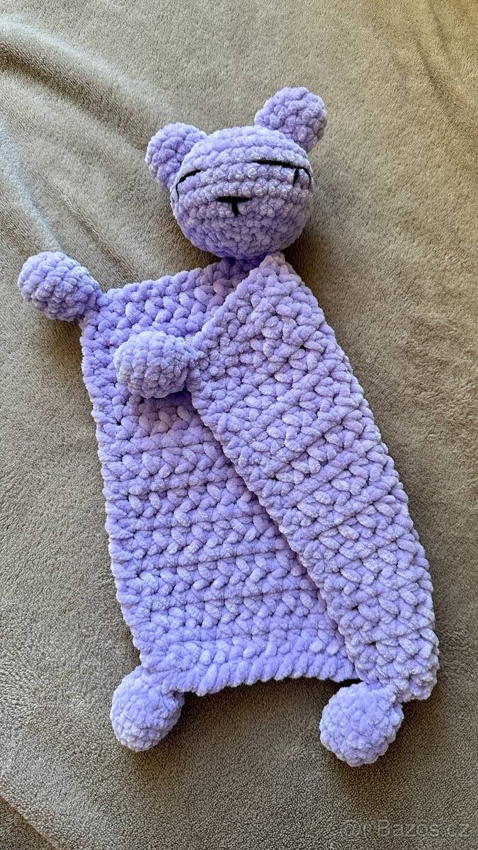 Háčkovaný muchláček - 2